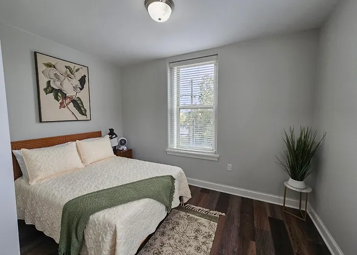 Gorgeous And Spacious Studio At The Historic Inman - 200